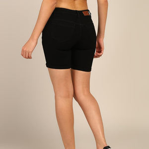 Shorts en jean pour femmes, confortables, respirants, sur mesure, coupe ajustée, décontractés, de haute qualité, très demandés, pour l'été, avec logo OEM. - Product Image 5