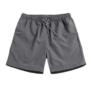 Shorts de sport personnalisés avec logo, séchage rapide, légers, pour entraînement, course à pied, athlétisme, avec poches. - Product Image 5