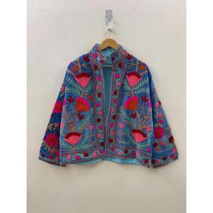 Veste épaisse en velours brodée à la main à col montant motif floral pour femme, style Prairie Chic, manches longues, longueur standard, en tissu tricoté pour l'hiver - Product Image 1