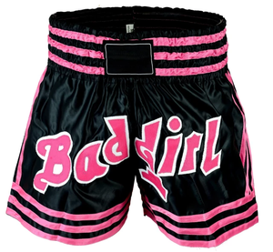 Shorts de Muay Thai personnalisés avec logo frontal, vente en gros, boxe, haute qualité, satin durable, hommes, femmes, MMA, nylon 360g, fabricant - Product Image 2