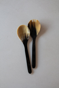 Juego de Servidores de Ensalada de Cuerno Natural Hechos a Mano, Cuchara y Tenedor para Servir, Vajilla Rústica Única, Utensilios de Cocina Tradicionales para el Hogar - Product Image 4