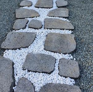 Suministro a granel de piedra de pavimentación de basalto negro de Vietnam - Product Image 5