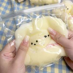 Juguetes Antiestrés de Silicona con Forma de Oso Mamá, Textura Suave como la Masa, Unisex, Venta al Por Mayor - Product Image 2