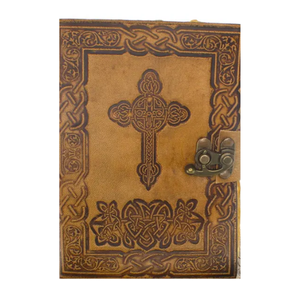 Diario de cuero con cruz de Jesús en relieve de 5 x 7 pulgadas, con cerradura, hecho a mano, cuaderno cristiano vintage, regalo. - Product Image 1