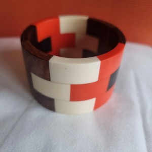 Pulseras de Resina Estilo Herencia, Diseño Legado, Acabado Liso, Precio de Fábrica al por Mayor - Product Image 3