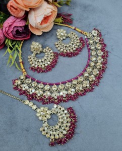 Conjunto de collar de gargantilla con piedra preciosa de corte redondo Royal, con aretes y mangtika, chapado en oro antiguo, joyería de diseñador de moda al por mayor. - Product Image 1