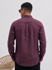 เสื้อเชิ้ตผู้ชายสีม่วง ผ้าคอตตอนป๊อปลิน แขนยาว ปกคอพับ สีพื้น ระบายอากาศได้ดี เหมาะสำหรับใส่ในฤดูใบไม้ผลิ - Product Image 2