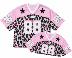 Maillot de football américain unisexe rose imprimé léopard, coupe courte et oversize, personnalisable par sublimation, en maille, style universitaire, vente en gros - Product Image 3
