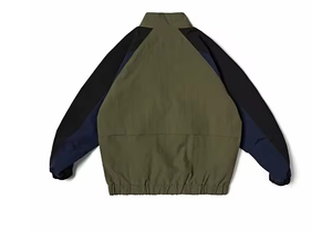 Chaqueta Cortavientos Reversible Ligera y Transpirable para Hombre, Estilo Urbano, Venta al Por Mayor |   Sudadera con Cierre Completo, Cuello Alto y Bloques de Color en Poliéster - Product Image 5