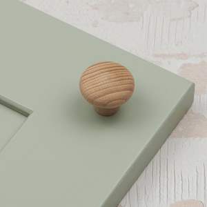 Poignées et boutons en bois de hêtre écologiques faits à la main, adaptés au four - Product Image 5