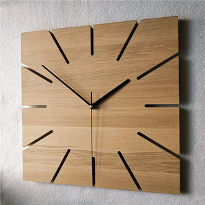 Reloj de Pared Rústico de Madera Natural con Forma Irregular, Analógico de Cuarzo con Manecillas Negras, Funciona con Batería - Product Image 5