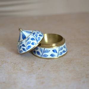 ผู้ผลิตและผู้ส่งออกขายส่ง Hs Husnain Crafts กล่องสี่เหลี่ยมลายดอกไม้ ขนาดสั่งทำได้ ผลิตด้วยมือ 100% สไตล์โมเดิร์น - Product Image 3
