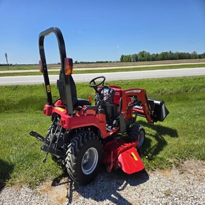 Tracteur robuste GC1725M 4x4 avec système de chargeur et pelle arrière, conçu pour l'agriculture et la construction, haute puissance, fonctionnement fiable - Product Image 2
