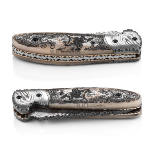 Couteau pliant personnalisé en acier Damas de qualité industrielle avec bouton de pouce, manche en os de chameau gravé au laser, motif Celtic Hound - Product Image 5
