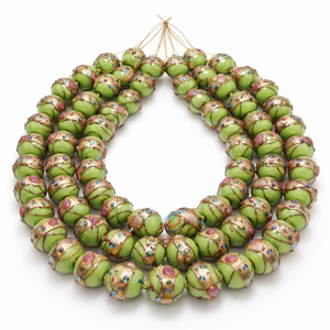 ลูกปัดแก้วดีไซน์เนอร์สีเขียวมะนาวขนาด 16 มม. จาก EXCEL EXPORTS |   ลูกปัดแก้วมูราโน่ทำมือ ลายวนสีทอง ขนาด 8 นิ้ว สำหรับงาน DIY - Product Image 1