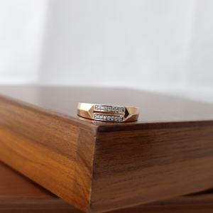 Namivaa 18ct Gold Diamond Accent Micro Insert Geometric Band <b>Ring</b> for <b>Men</b> Women Classic Minimal Wedding Engagement Party Jewelry - Product Image 5