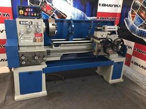 High Precision <b>6</b> Feet Lathe Machine All Geared Norton Gearbox 5 HP Motor Hardened <b>Bed</b> Medium Duty Turning Machine India Manufact - Product Image 3