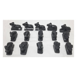 Estatua de Nandi de Mármol Negro de Alta Gama, Atractiva, Hecha a Mano por Diseñador Indio, para Uso en Templos - Product Image 4