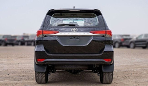 รถ SUV ปี 2025 ใหม่เอี่ยม เครื่องยนต์ดีเซล 4.1-6 ลิตร ยูโร 5 สีเข้ม ล้อแม็ก R20 เทอร์โบซ้าย เกียร์อัตโนมัติ เบาะหนัง - Product Image 3