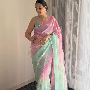 Sari en soie croquante bicolore avec broderies complexes et chemisier en soie bicolore assorti pour les fêtes de mariage - Product Image 1