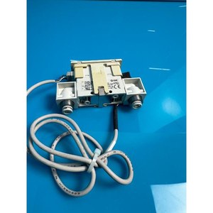 SMC PFM725-C6L-C-M Usado como está, piezas de equipos semiconductores antiguos - Product Image 1