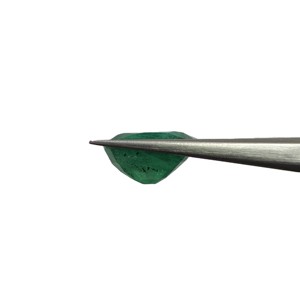 Esmeralda Verde Ovalada de 4.02 Quilates de Zambia, Gema Suelta - Product Image 4