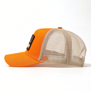 Gorras de camionero personalizadas con malla trasera y cierre a presión, con logotipo bordado, producción al por mayor. - Product Image 1