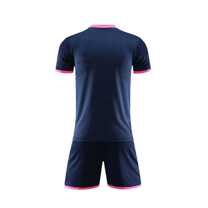 Uniforme de football de qualité supérieure, meilleur matériau, fabrication sur mesure, créez votre propre design d'uniforme de football - Product Image 2