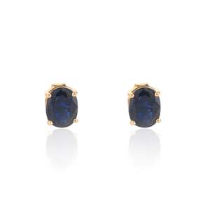 ต่างหูทองคำขาว 18K ประดับไพลินสีน้ำเงินเข้มแบบฝังหนามเตย - Product Image 3