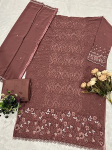 ชุดสูทกึ่งสำเร็จรูป Dhwaja Export Fox Georgette พร้อมงานปักและประดับเลื่อม - Product Image 5