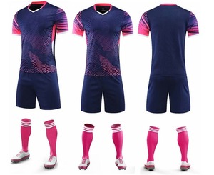 Vêtements de sport confortables pour hommes, uniforme de football 100% polyester, uniforme de football sur mesure pour hommes - Product Image 1