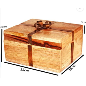 Caja de regalo de madera de lujo personalizada con tapa de lazo de madera 3D, hecha a mano con nogal y arce, caja decorativa de almacenamiento para recuerdos en venta. - Product Image 3