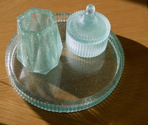 ชุดอุปกรณ์ห้องน้ำทำมือจากเรซิ่นแก้วน้ำทะเลรักษ์โลก พร้อมถาดตกแต่ง ฝาขวด และแก้วทรงเหลี่ยม ประดับประดาด้วยความหรูหราและเปล่งประกาย - Product Image 3