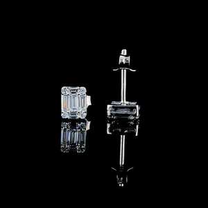 Boucles d'oreilles clous en moissanite étincelante taille baguette et diamant rond, en argent 925, bijoux de fiançailles pour femme, cadeau charmant - Product Image 2