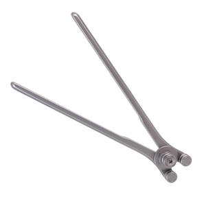 เครื่องดัดแผ่นเหล็กสแตนเลสเยอรมันแบบแมนนวลอเนกประสงค์ ขนาด 11 นิ้ว สำหรับศัลยกรรมกระดูกและข้อ ได้รับมาตรฐาน CE ISO โดย Grip Surgical - Product Image 3