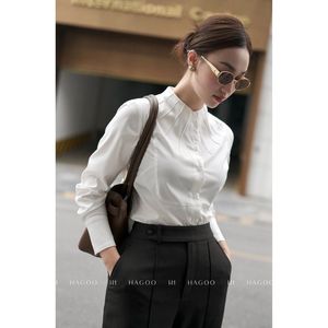 Blusa Ligera Informal Elegante con Cuello Mao y Botones para Mujer A8023 - Product Image 2
