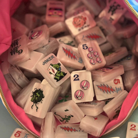 Jeu de tuiles de mahjong américain Rose Pink Tie Dye Pearl Grateful Dead, 160 tuiles, avec tapis de mahjong double face, acrylique de qualité supérieure