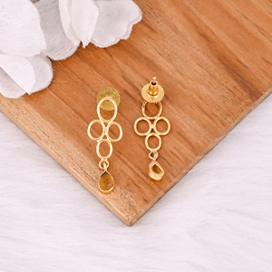 Elegantes Pendientes de Gancho con Piedras Preciosas de Ámbar Hechas a Mano, Chapados en Oro y Latón, para Mujer - Product Image 4