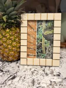 Luxury Handmade Bone Inlay Photo Frame White Bone Mosaic Picture Frame Gold Accent Decorative Tabletop Display Frame Custom <b>Home</b> - Product Image 1