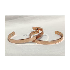 Brazalete Unisex Ajustable de Cobre Sólido con Baño de Cobre Antiguo, Brazalete Kada Minimalista Hecho a Mano, Bienestar Ayurvédico, Moda - Product Image 6