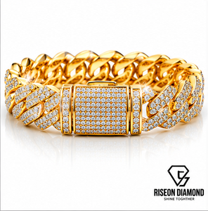 Bracelet de luxe pour homme en or jaune 18 carats, maille cubaine, entièrement pavé de diamants, fermoir boîte, avec accents de diamants de laboratoire, bracelet de poignet statement - Product Image 4