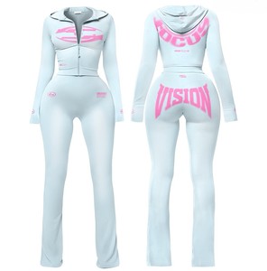 Ensemble de survêtement personnalisé 2026 pour femme : sweat à capuche brodé avec fermeture éclair et pantalon évasé, effet délavé, manches longues, logo personnalisé, deux pièces, ensemble de détente - Product Image 1