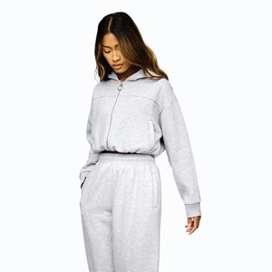 Hoodie vintage pour femme avec logo personnalisé, 100% coton, ourlet brut, délavé à l'acide, effet soleil, coupe courte - Product Image 2