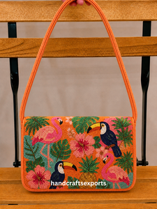 Sac à bandoulière de luxe fait main avec perles et rabat magnétique |   Design floral colibri |   Coffret de perles de rocaille portables de qualité supérieure pour femmes - Product Image 5