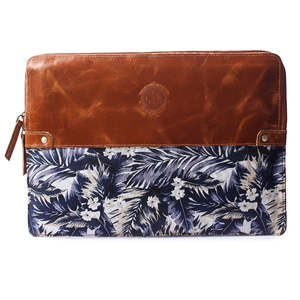 Housse pour ordinateur portable en cuir véritable, motif imprimé, personnalisable avec logo, pour voyages d'affaires, design élégant. - Product Image 1