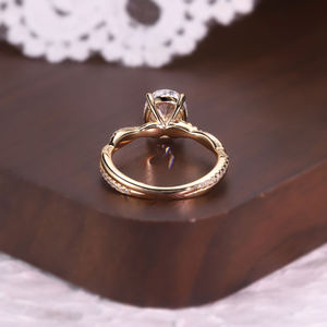 แหวนคู่รัก AMBER JEWELS เงินแท้ 925 ประดับเพชรโมอิสซาไนต์ทรงบริลเลียนต์ ตัวเรือนชุบโรเดียม ดีไซน์โรแมนติก รับรองโดย IGI - Product Image 3