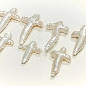 Perle d'eau douce baroque de qualité AAA, croix de 40 à 50 mm, pierre précieuse naturelle pour la fabrication de bijoux à prix de gros - Product Image 1