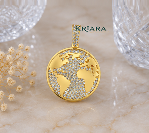 Pendentif Carte du Monde en Argent 925 Plaqué Or 18K avec Moissanite Taille Ronde Brillante, Breloque Thème Luxe, Bijoux pour Homme - Product Image 3