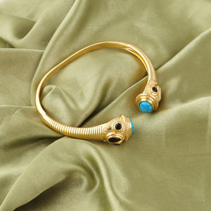 Brazalete artesanal de cobre con múltiples piedras, turquesa, ónix negro y circonitas, chapado en oro, brazalete abierto frontal de latón, joyería para muñeca de mujer. - Product Image 2