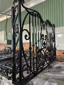 ราวระเบียงและราวบันไดเหล็กดัดและสแตนเลส ดีไซน์โมเดิร์นโบราณ หรูหรา สำหรับวิลล่า พร้อมรับประกัน 1 ปี - Product Image 3